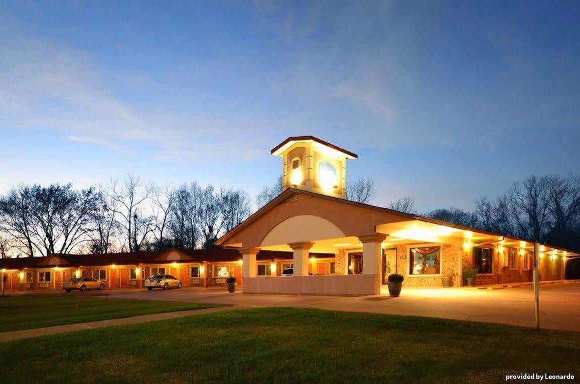 Best Western Palestine Inn Екстериор снимка